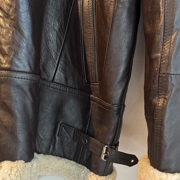Vintage Men's Brown Leather Pilot Bomber Jacket with Shearling Lining - Picture 4 of 7